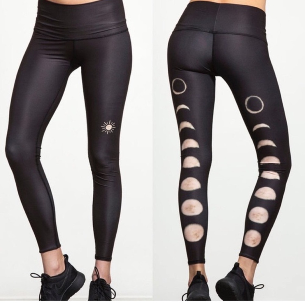 Teeki leggings moon phases half crescent moons full yoga pants black size XS